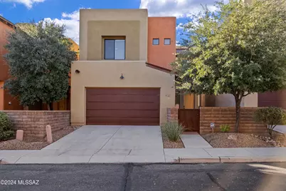 9512 E Ventaso Circle, Tucson, AZ 85715 - Photo 1