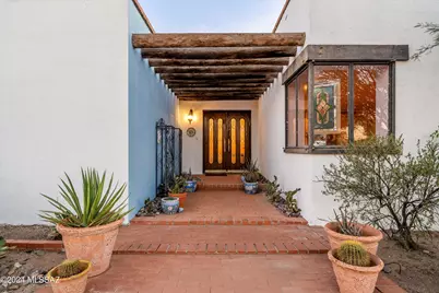 1656 E Kleindale Road, Tucson, AZ 85719 - Photo 1
