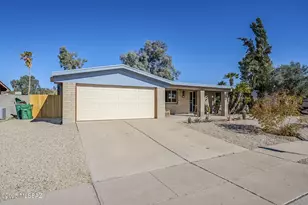 7881 N Casimir Pulaski Ave, Tucson, AZ 85741 - Photo 1