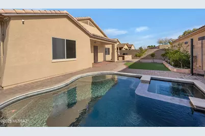 7033 W New Blossom Trail, Tucson, AZ 85743 - Photo 1