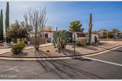 251 W Olive Drive, Green Valley, AZ 85614 - Photo 1