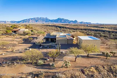 362 E Corte Pasadera Verde, Green Valley, AZ 85614 - Photo 1