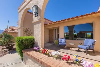 1042 E Coachwood Drive, Oro Valley, AZ 85755 - Photo 1