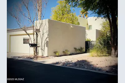 7133 E Chorro Circle, Tucson, AZ 85715 - Photo 1