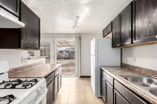 3242 E 27th St, Tucson, AZ 85713 - Photo 1