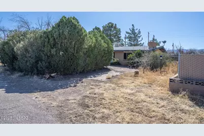 327 N Ford Street, Pearce, AZ 85625 - Photo 1