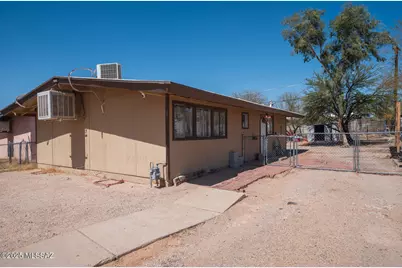 2045 E 33rd Street, Tucson, AZ 85713 - Photo 1
