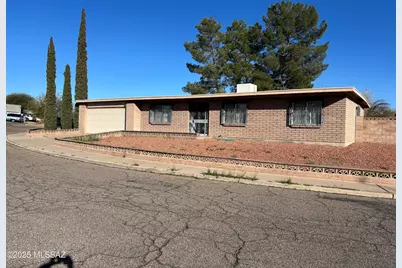 7555 E 25th Street, Tucson, AZ 85710 - Photo 1