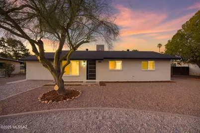 6409 E Calle Bellatrix, Tucson, AZ 85710 - Photo 1