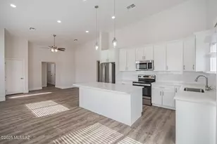 765 N Anita Ave, Tucson, AZ 85705 - Photo 1