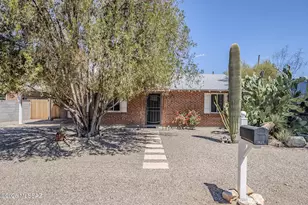 4825 E Hawthorne St, Tucson, AZ 85711 - Photo 1