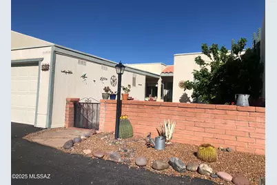 925 W Rio Altar, Green Valley, AZ 85614 - Photo 1