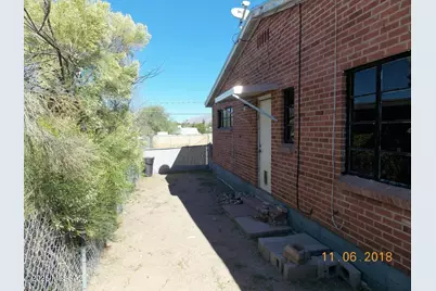 415 E Lester Street, Tucson, AZ 85705 - Photo 1