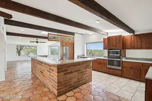 4321 W Camino Pintoresco, Tucson, AZ 85745 - Photo 1