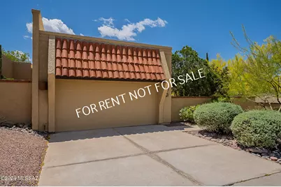 936 E Camino Diestro, Oro Valley, AZ 85704 - Photo 1