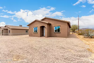 9008 W Bruce Street, Tucson, AZ 85735 - Photo 1