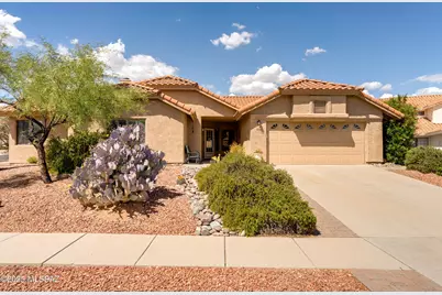 1090 W Eagle Landing Place, Oro Valley, AZ 85737 - Photo 1