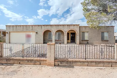9410 E Rosewood Street, Tucson, AZ 85710 - Photo 1