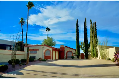 980 W Camino Sagasta, Green Valley, AZ 85622 - Photo 1