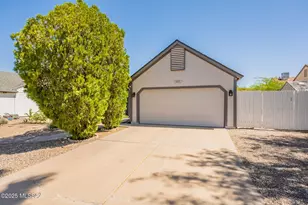 10571 E Breckinridge Dr, Tucson, AZ 85730 - Photo 1