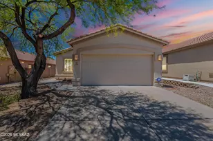 5590 W Acacia Blossom Pl, Marana, AZ 85658 - Photo 1