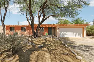 936 S Desert Steppes Dr, Tucson, AZ 85710 - Photo 1