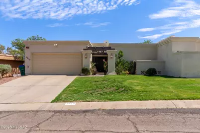 2613 W Old Glory Drive, Tucson, AZ 85741 - Photo 1