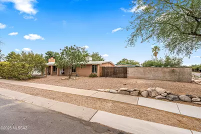 7595 N Rasmussen Avenue, Tucson, AZ 85741 - Photo 1