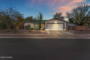 9530 E Caldwell Dr, Tucson, AZ 85747 - Photo 1