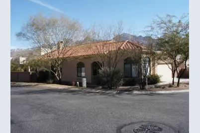 10320 N Possum Run Lane, Oro Valley, AZ 85737 - Photo 1