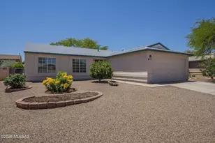 8954 E Pomegranate St, Tucson, AZ 85730 - Photo 1
