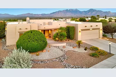 697 S Placita Prosperidad, Green Valley, AZ 85614 - Photo 1