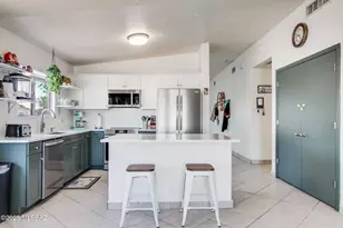 6075 N Applesauce Ct, Tucson, AZ 85741 - Photo 1