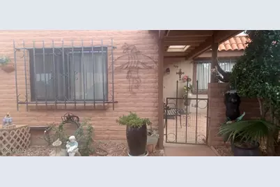 309 W Camino Del Sonador, Green Valley, AZ 85614 - Photo 1