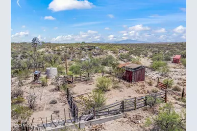 25310 Enchanted Valley Road, Tucson, AZ 85739 - Photo 1