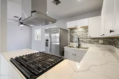 5609 E Juarez Street, Tucson, AZ 85711 - Photo 1