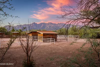 2519 E Allen Road, Tucson, AZ 85716 - Photo 1