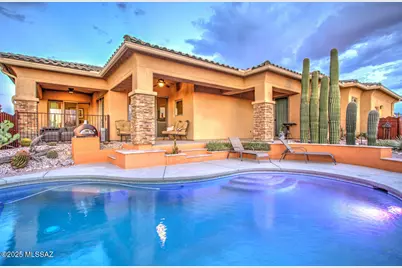 352 N Camino Del Codorniz, Tucson, AZ 85748 - Photo 1