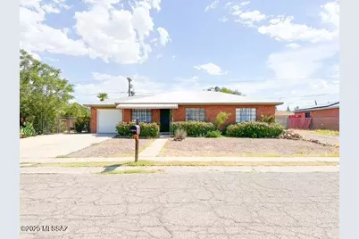 4874 E 12th Street, Tucson, AZ 85711 - Photo 1