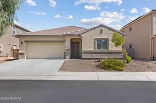 9104 W Blue Saguaro St, Marana, AZ 85653 - Photo 1