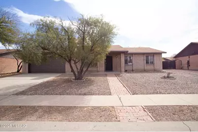 1831 W Oak Ridge Court, Tucson, AZ 85746 - Photo 1