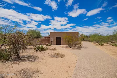 6220 S Mesquite Trail, Tucson, AZ 85747 - Photo 1