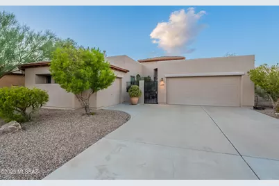 8075 N Painted Feather Drive, Tucson, AZ 85743 - Photo 1