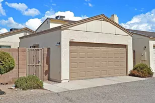 2564 N Ironwood Ridge Dr, Tucson, AZ 85745 - Photo 1
