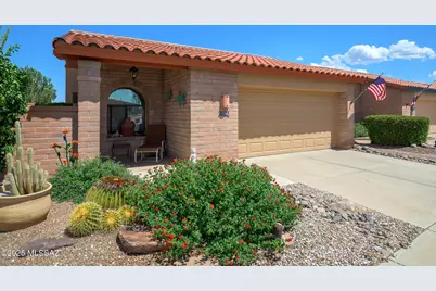 1586 W Calle Del Ducado, Green Valley, AZ 85622 - Photo 1