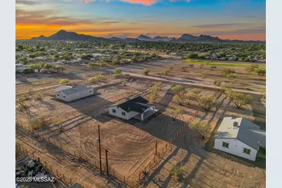7803 S Cardinal Avenue, Tucson, AZ 85746 - Photo 1