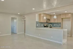 602 N Swan Rd, Tucson, AZ 85711 - Photo 1