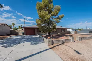1002 S Lehigh Dr, Tucson, AZ 85710 - Photo 1