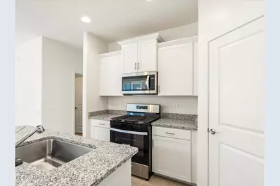 812 W Calle Las Varitas, Sahuarita, AZ 85629 - Photo 1