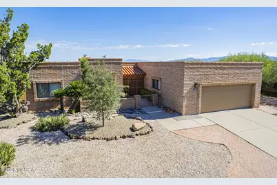 1800 W Camino Urbano, Green Valley, AZ 85622 - Photo 1